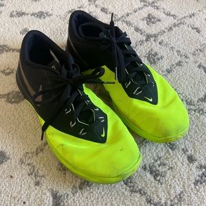 Nike Tennis shoes(MENS)